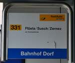 (241'136) - PostAuto-Haltestellenschild - Davos, Bahnhof Dorf - am 12.