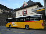 (245'182) - Bundi, Disentis - GR 102'982/PID 5619 - Setra am 18. Januar 2023 beim Bahnhof Disentis