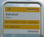 (160'929) - PostAuto-Haltestellenschild - Stans, Bahnhof - am 24.