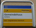 (166'125) - PostAuto-Haltestellenschild - Schnis, Gemeindehaus - am 10. Oktober 2015