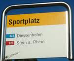 (128'907) - PostAuto-Haltestellenschild - Frauenfeld, Sportplatz - am 21.